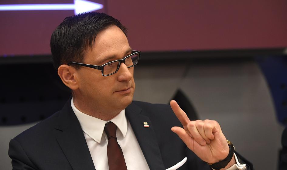 RN Orlenu odwołała ze stanowiska prezesa Wojciecha Jasińskiego, zastąpi go Daniel Obajtek