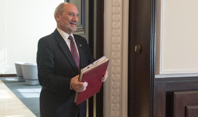 Szef MON Antoni Macierewicz