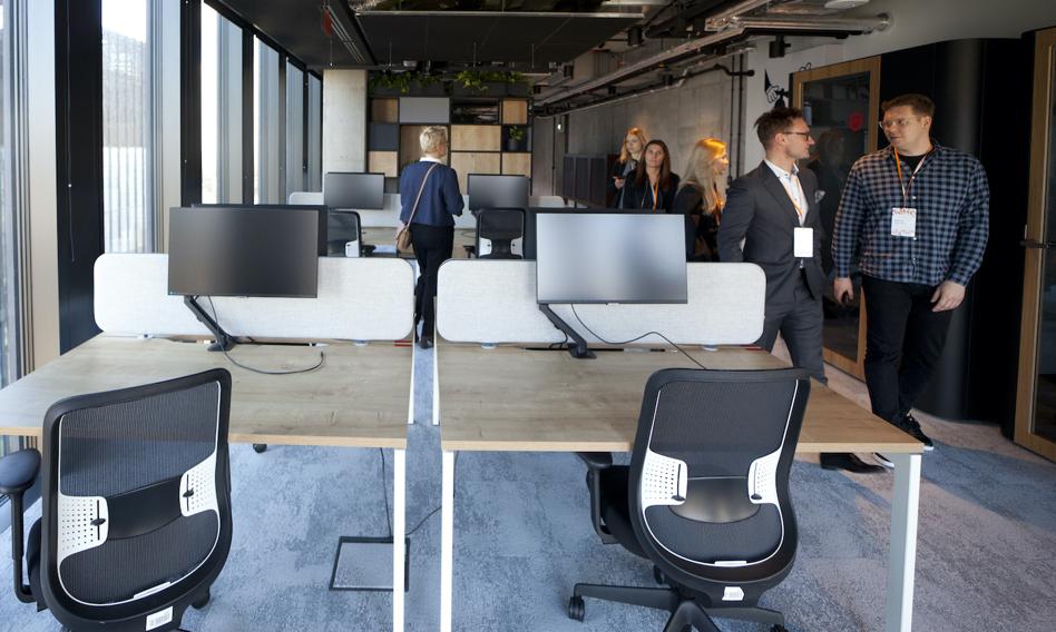 Polacy coraz mniej zadowoleni ze swoich pensji. Blisko 60 proc. specjalistów chce zarabiać więcej