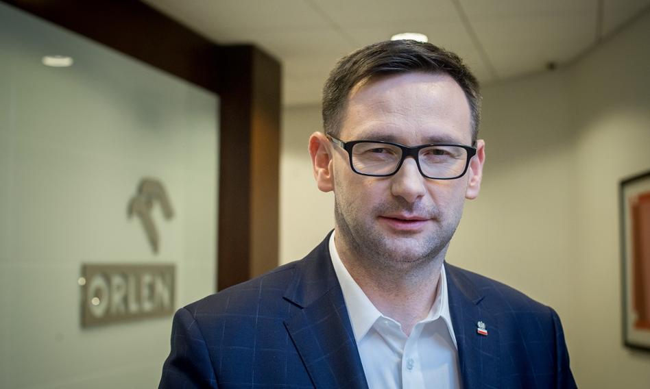 W PKN Orlen wypłata na życzenie - część wynagrodzenia dostępna przed terminem pensji